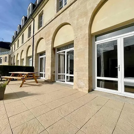 Le Cloitre By Melrose Daire *