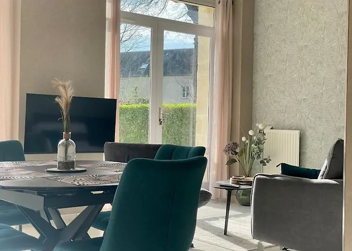 Le Cloitre By Melrose Bayeux