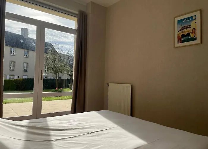 Le Cloitre By Melrose Bayeux